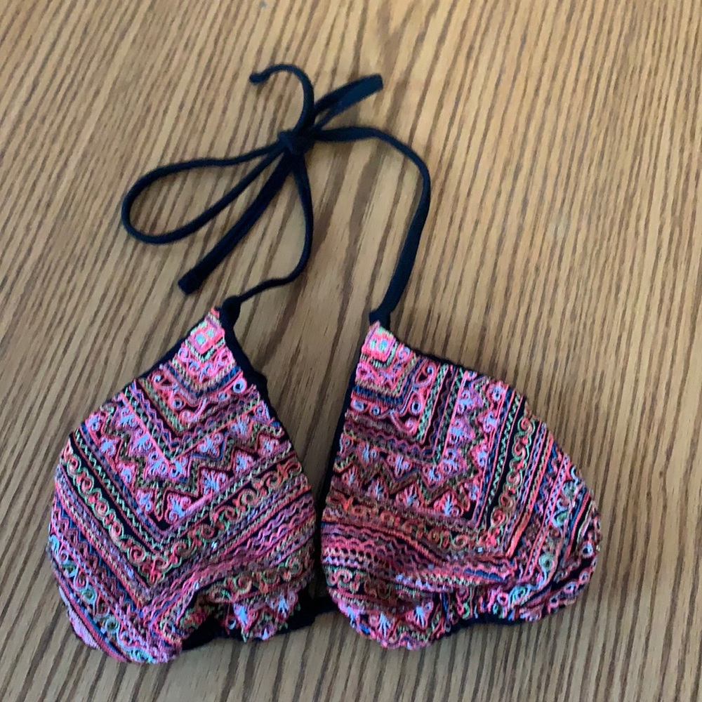 NWOT Bathing Suit Top, Size Unknown but like XS/S